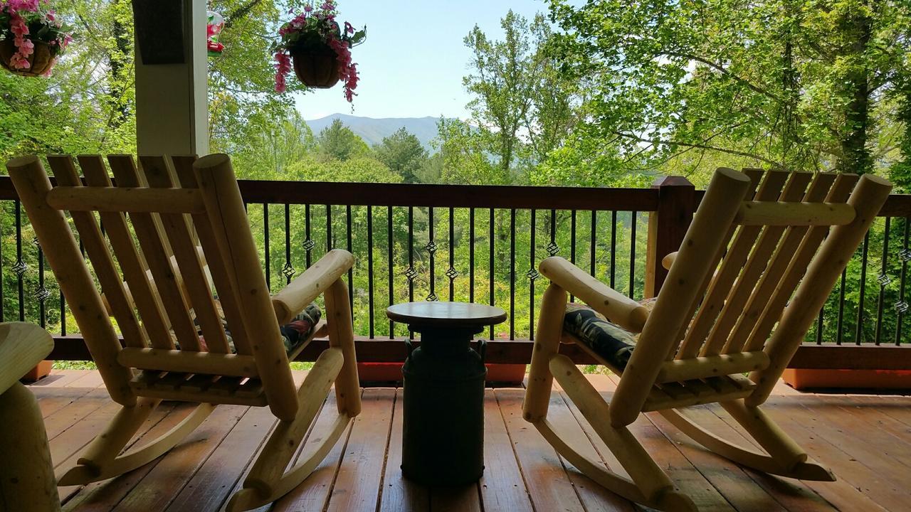 Almost Heaven Bed & Breakfast Waynesville Eksteriør bilde